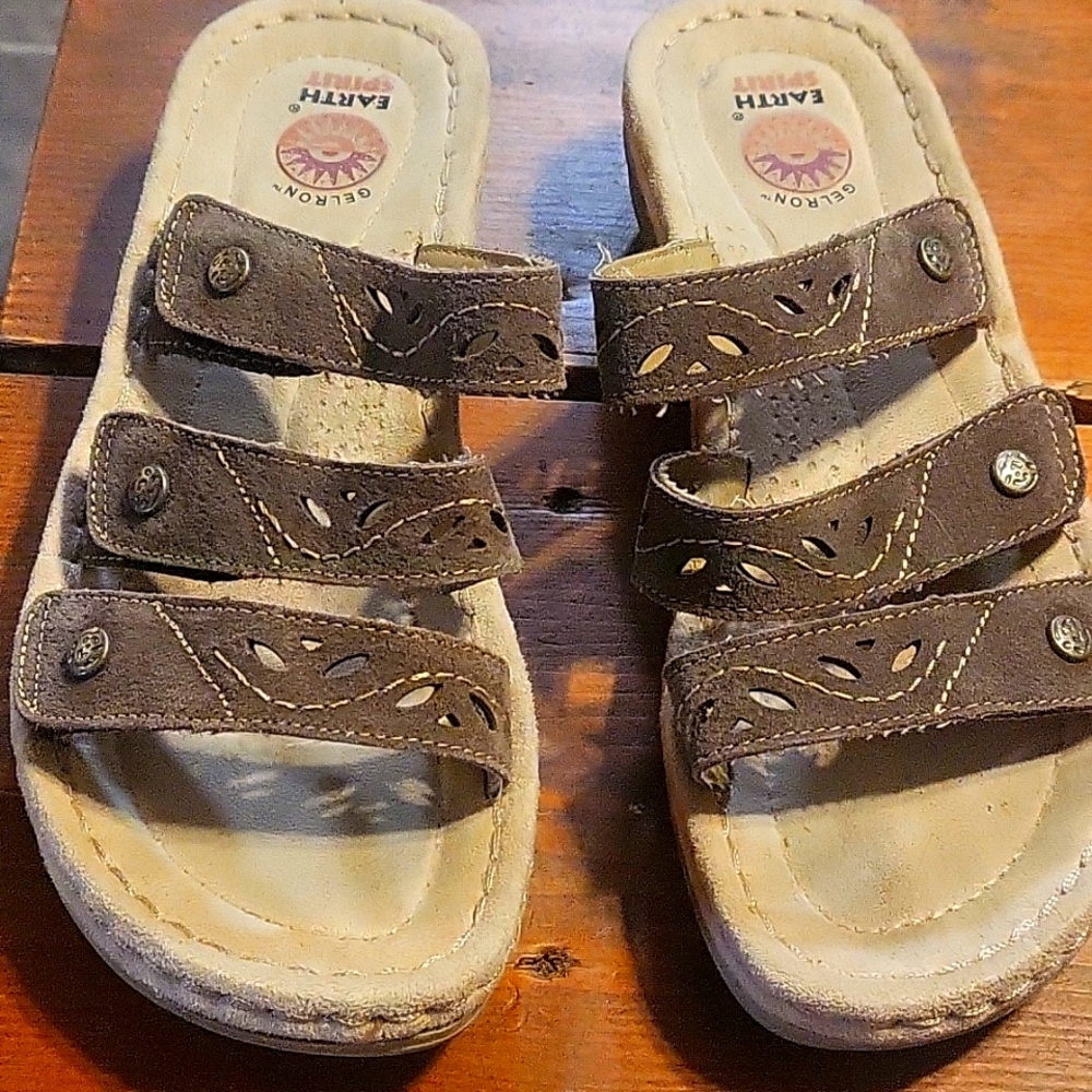COPY - Earth spirit sandals sz 8